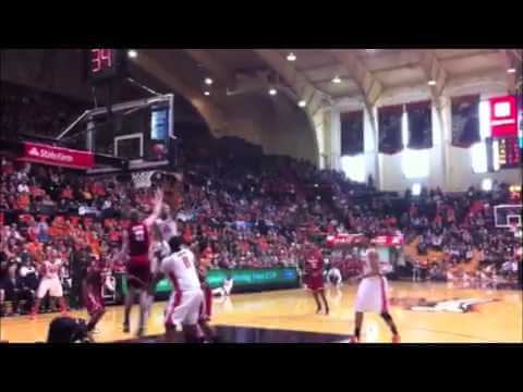 OREGON STATE'S WOES CONTINUE:FALL TO WAZZU, 71-68