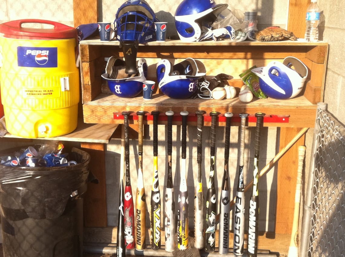BEND SOUTH DUGOUT