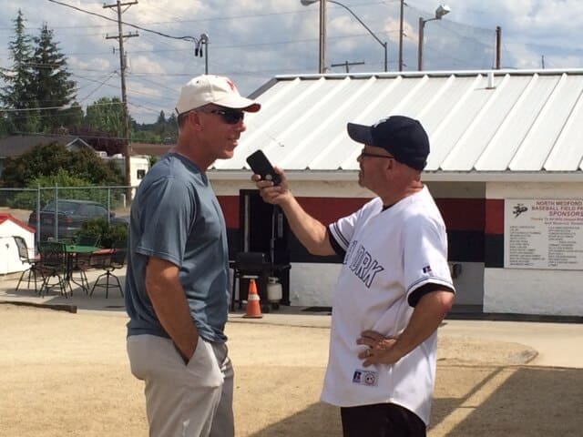 Demi DeSoto nterviews 1998 World Serie MVP Scott Brosius on Tablerocksports.net