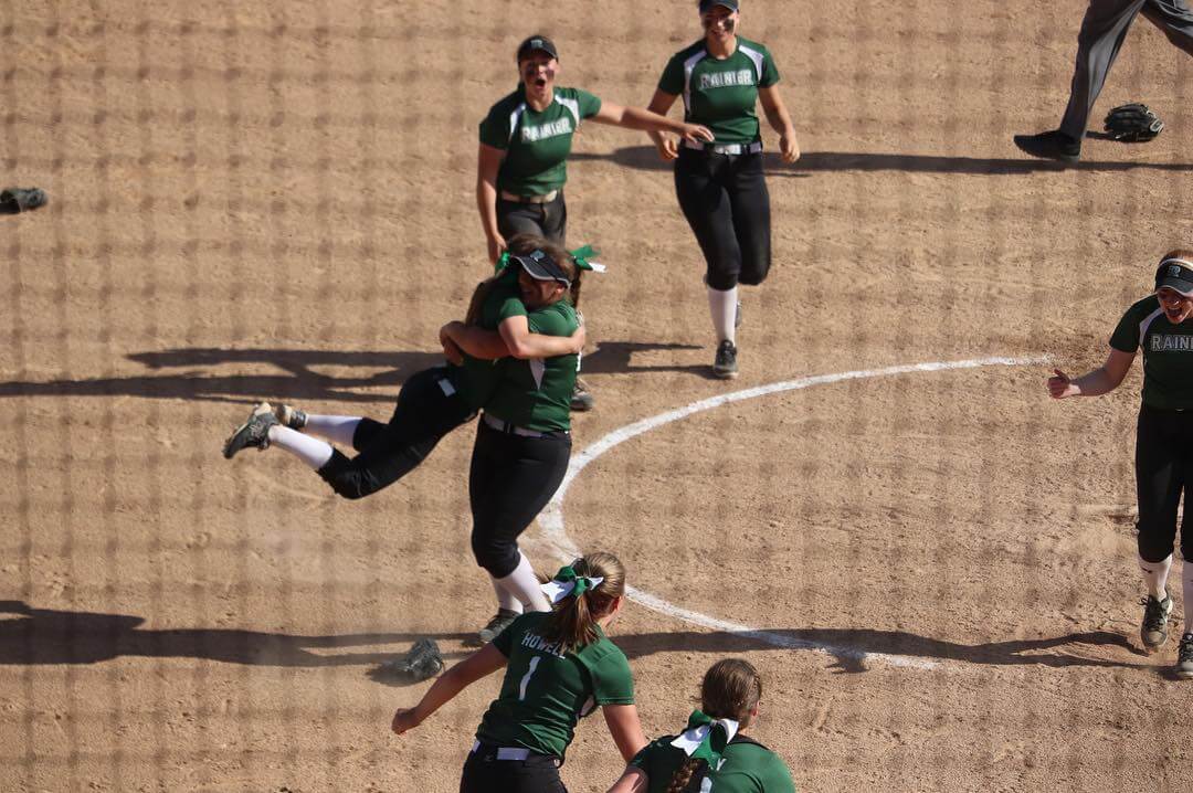 Rainier wins the OSAA State 3A Softball…